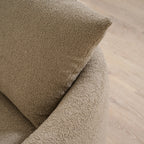 Chaise McGrath M