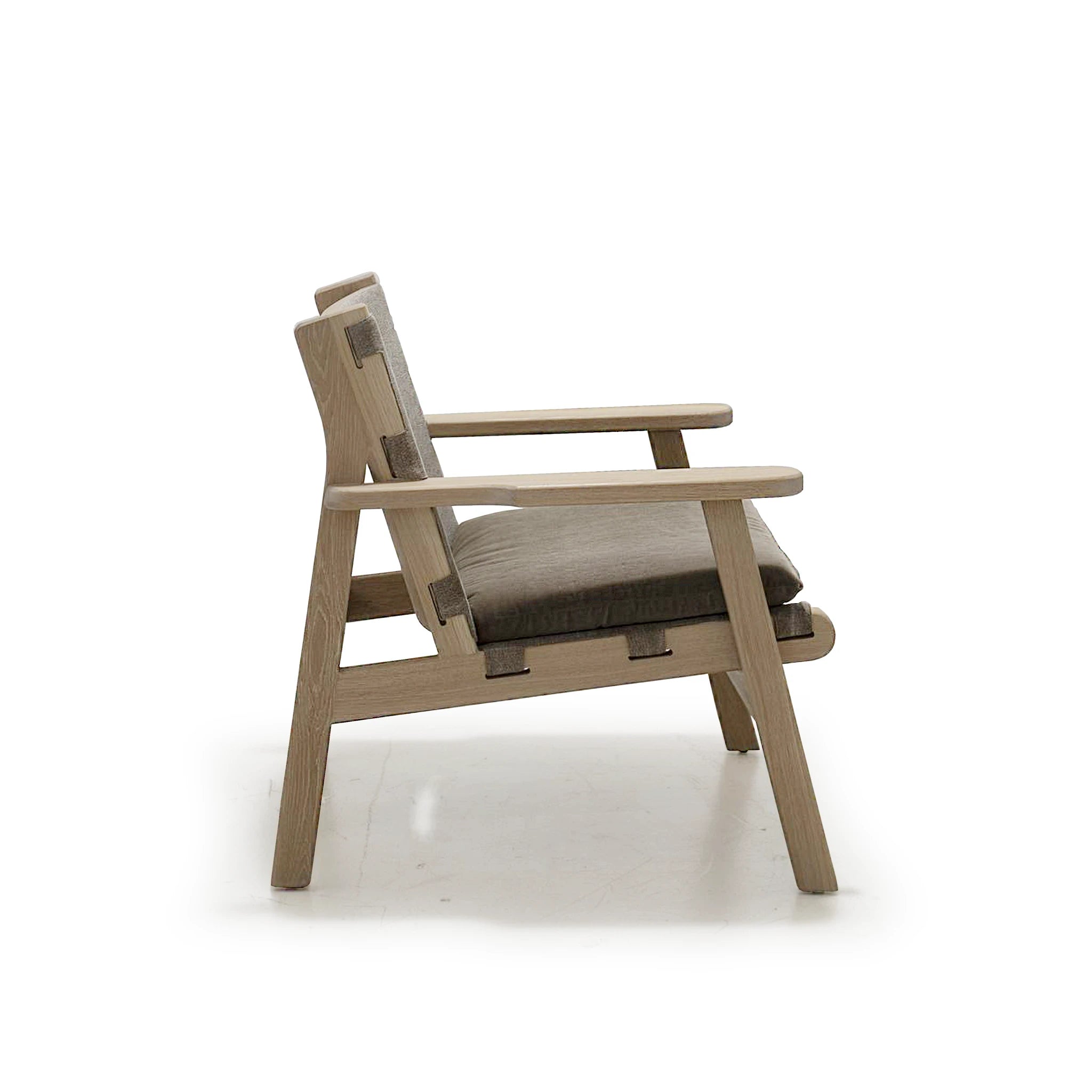 Chaise Moore