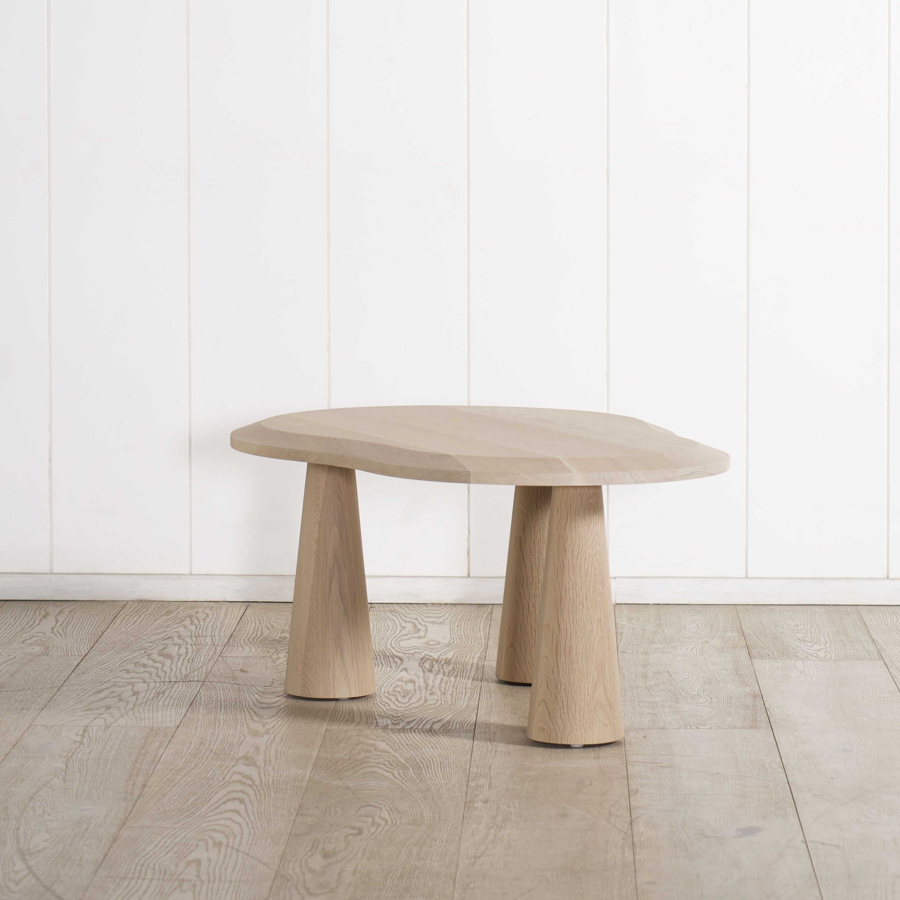Table basse abstraite