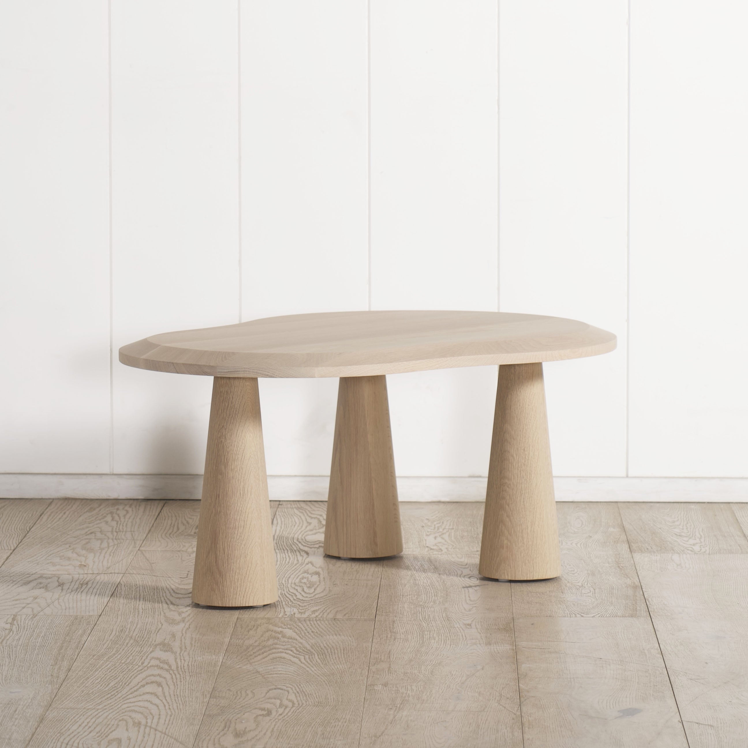 Table basse abstraite
