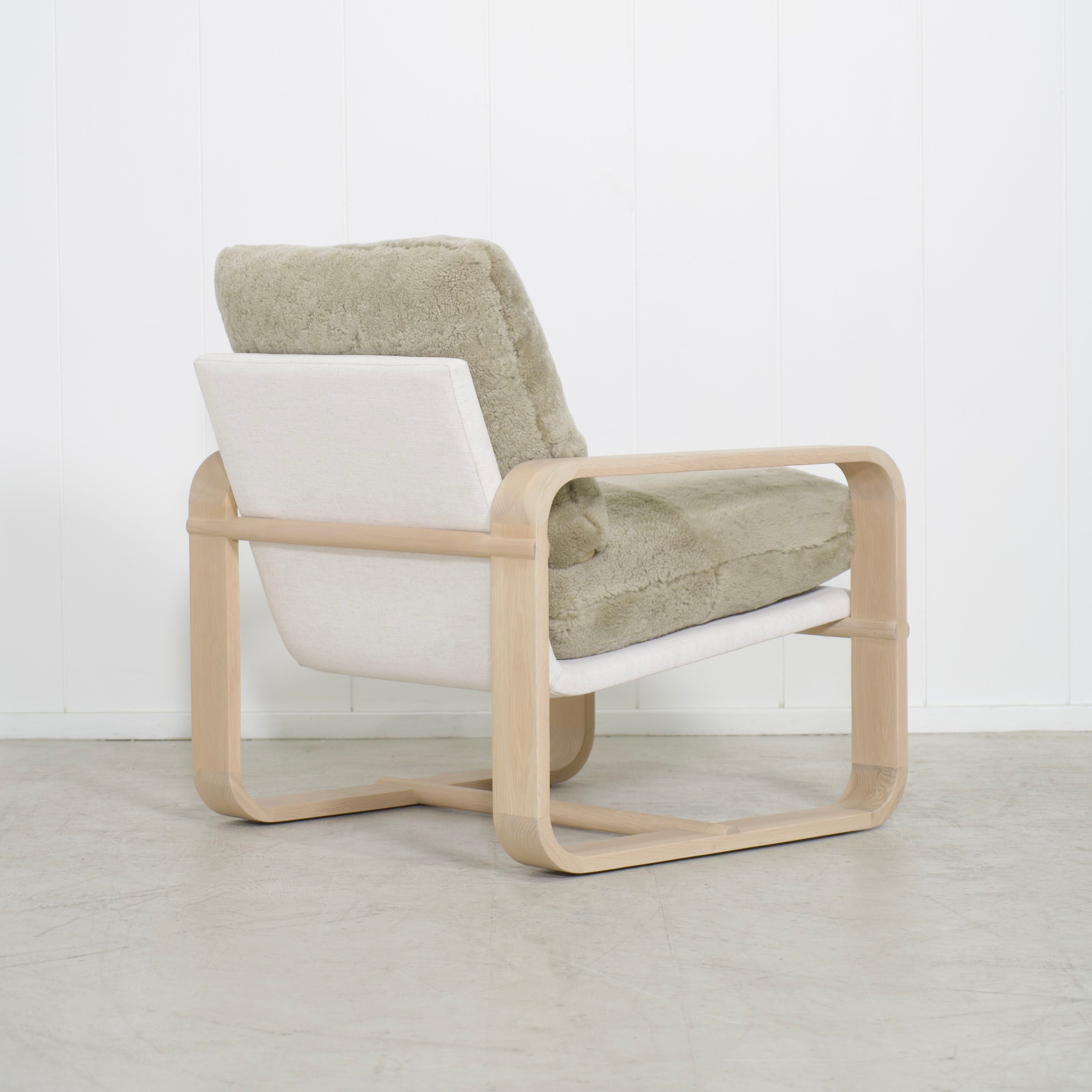 Chaise Blake