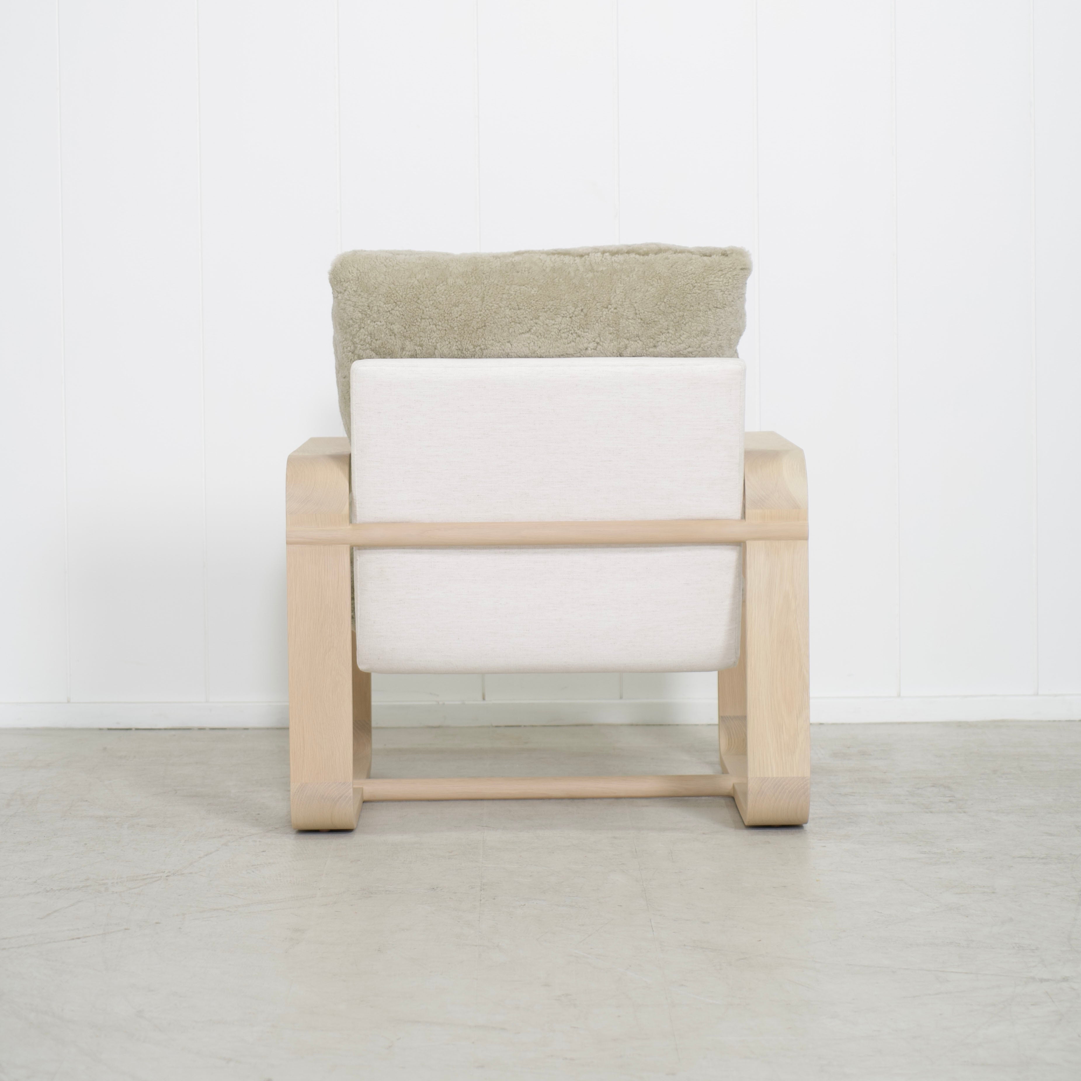 Chaise Blake