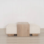 Noé avec table et banc