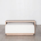 Noé avec table et banc